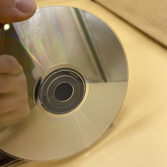 Monopoly CD Rom Hasbro Game - 1996- Pre-Owned - For Windows. - Picture 4 of 4